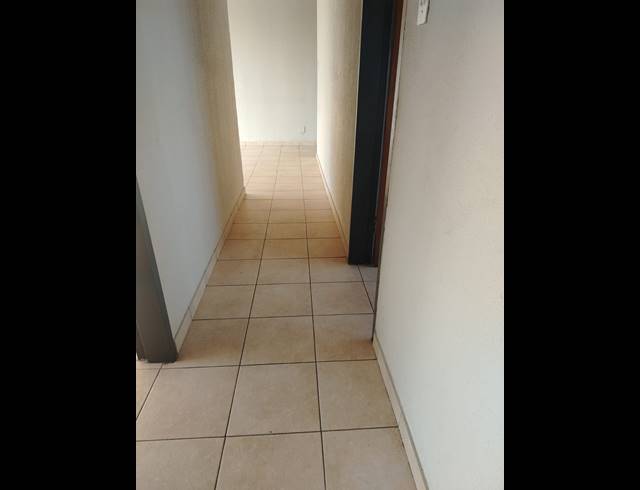 3 BEDROOM FLAT FOR SALE IN LENNOXTON